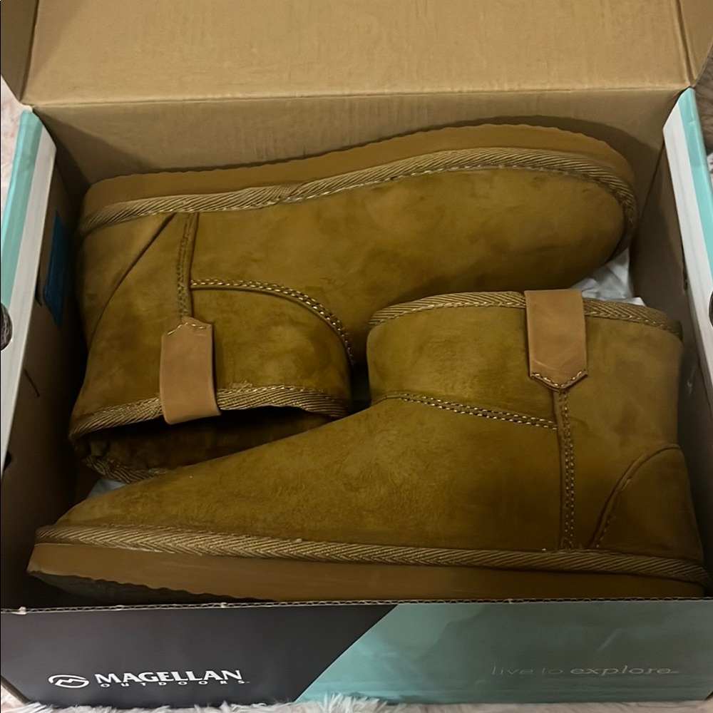 Magellan Outdoors Woman’s Tan Boots